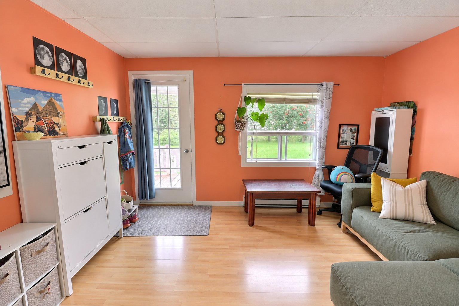 105-105B Boul. Perron E. — photo 3