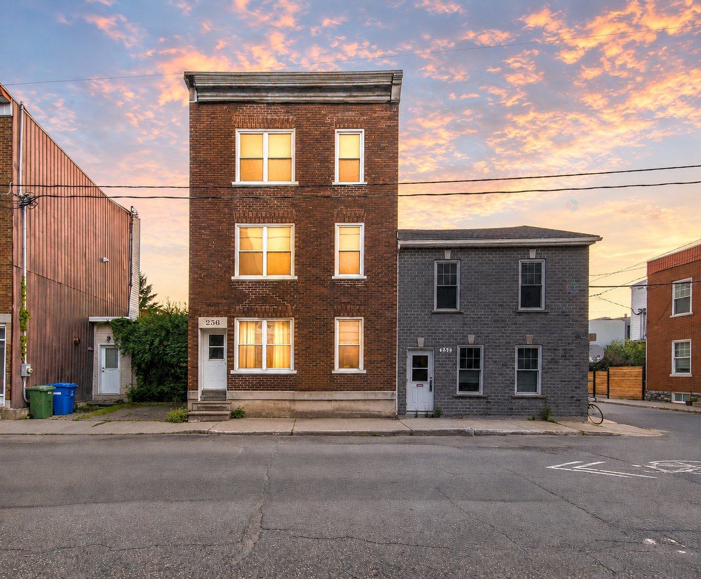 256 Rue St-Luc — photo 1