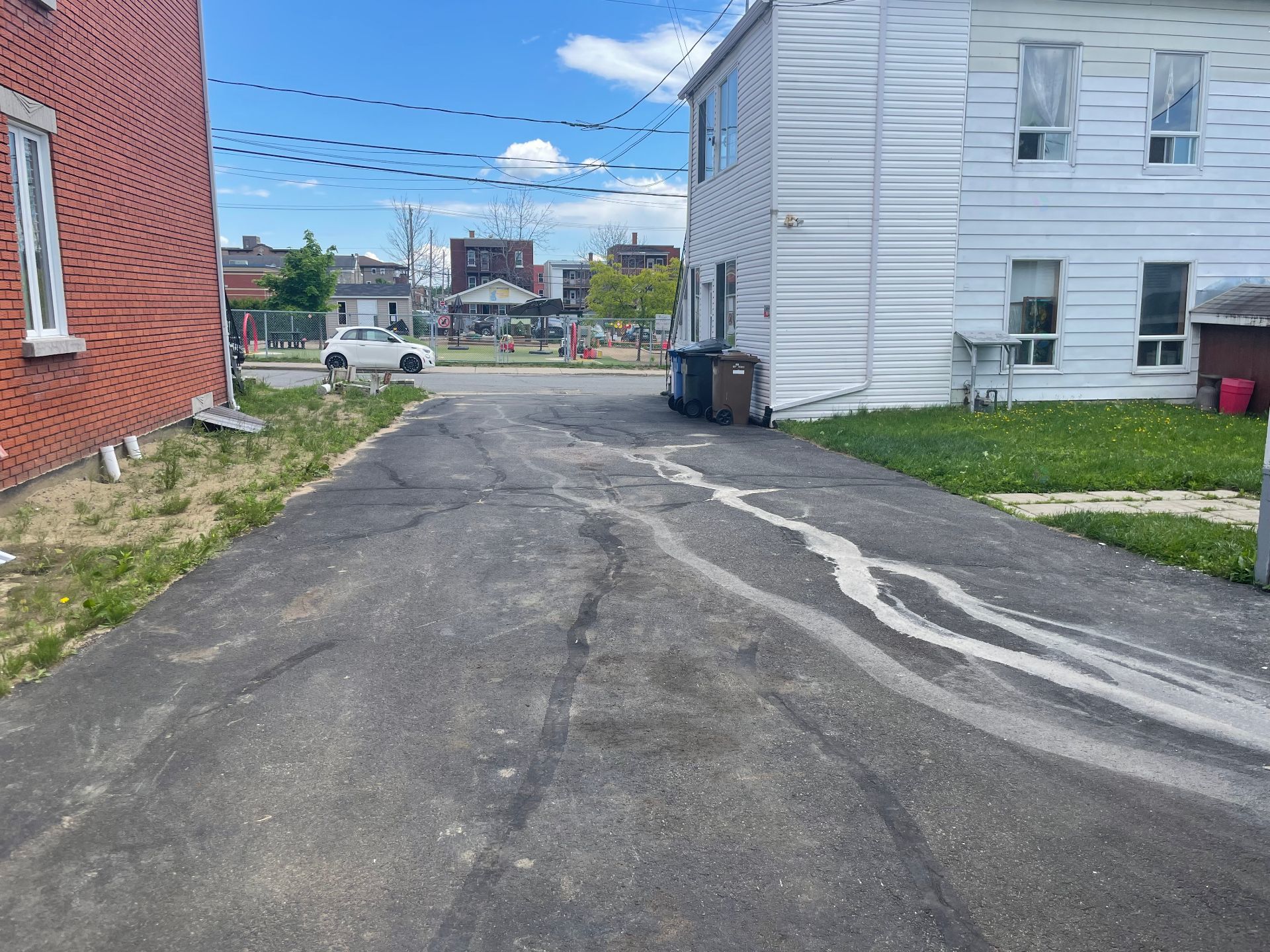 2669 Av. Marineau — photo 3