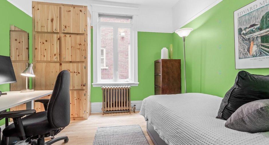 Bedroom