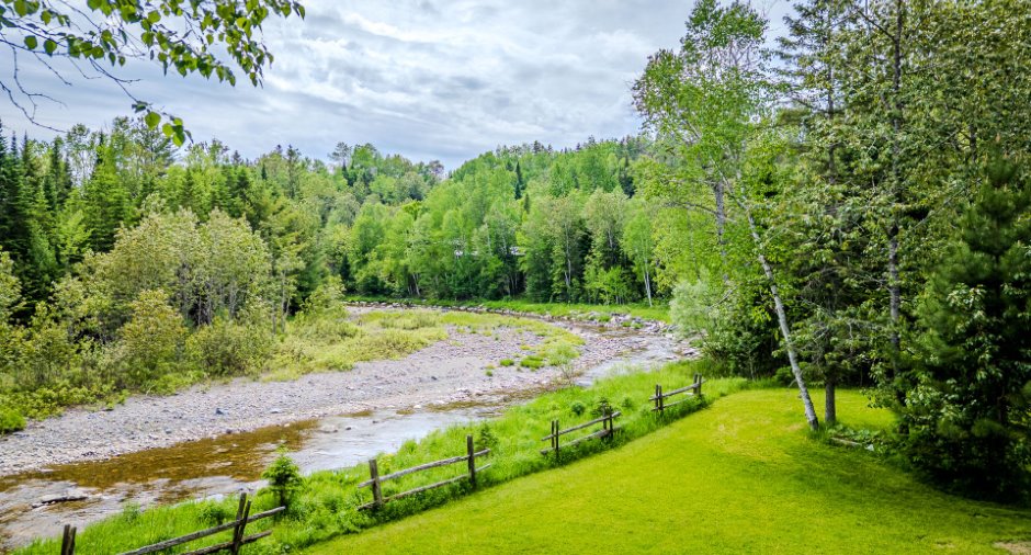 Accès au plan d'eau