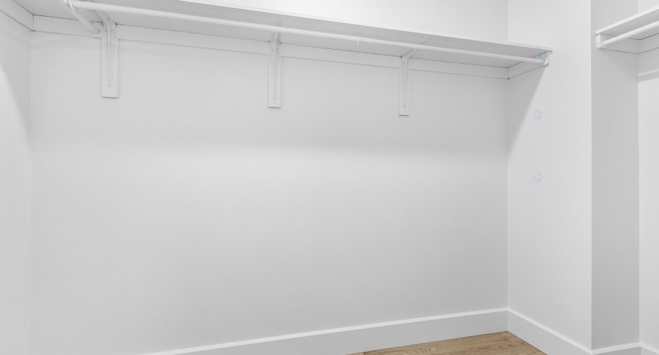 Walk-in closet