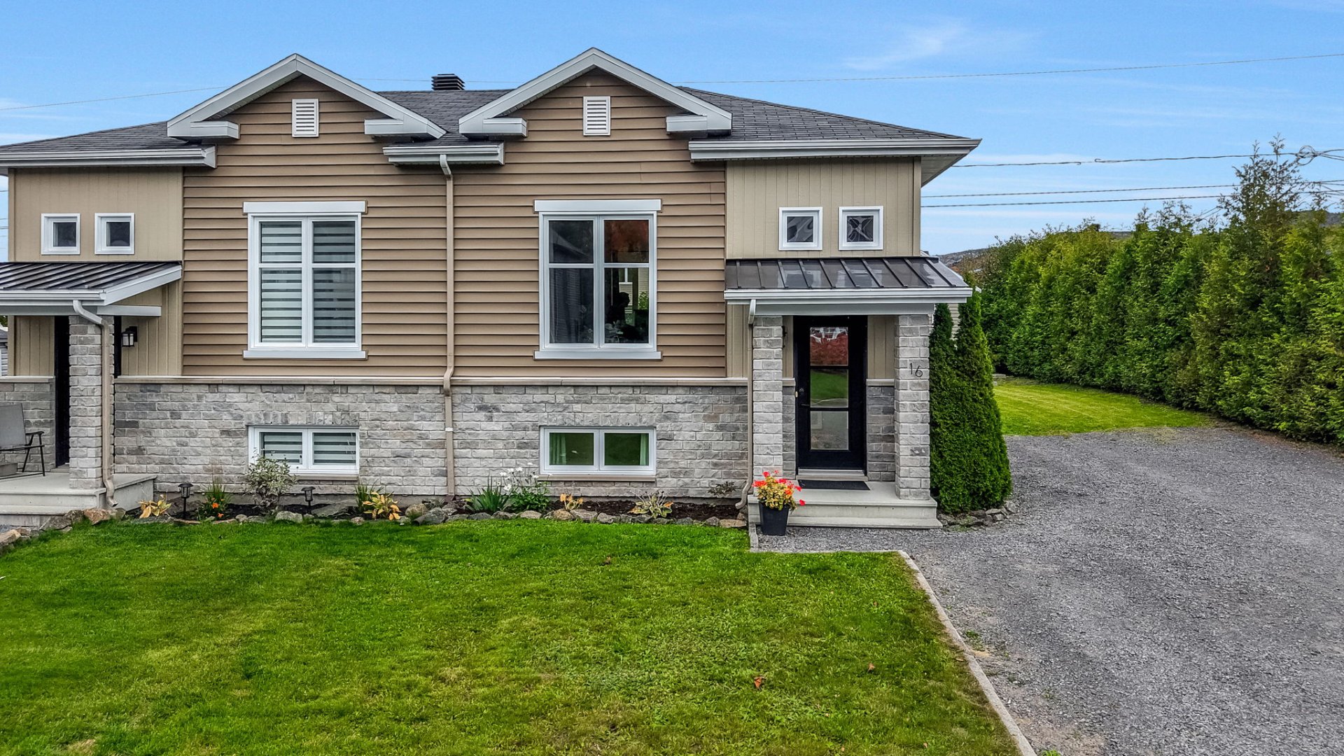 16 Rue des Bruyères — photo 1