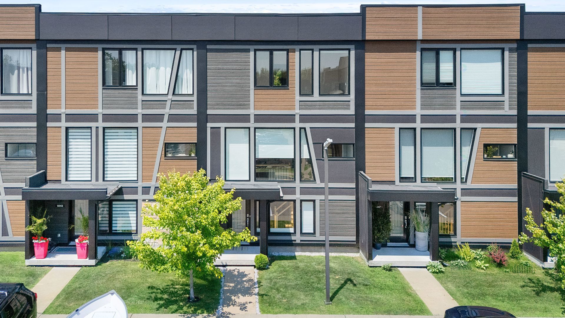 6045 Boul. St-Jacques — photo 1