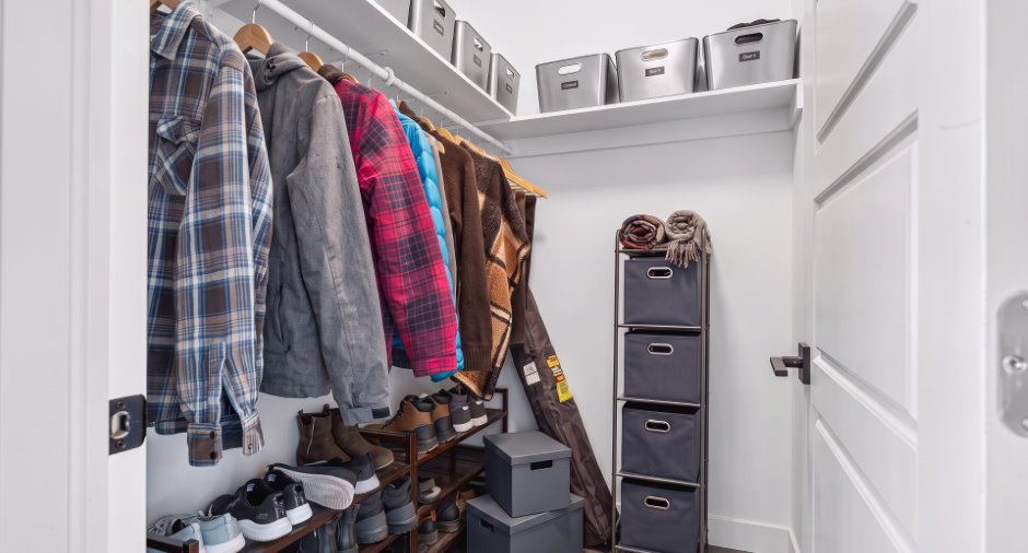 Walk-in closet