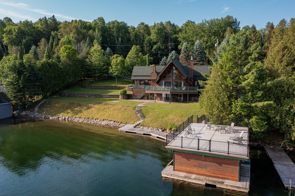 608 Ch. du Lac-Pemichangan — photo 1