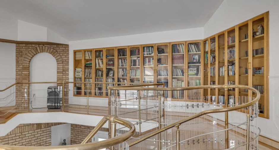 Mezzanine