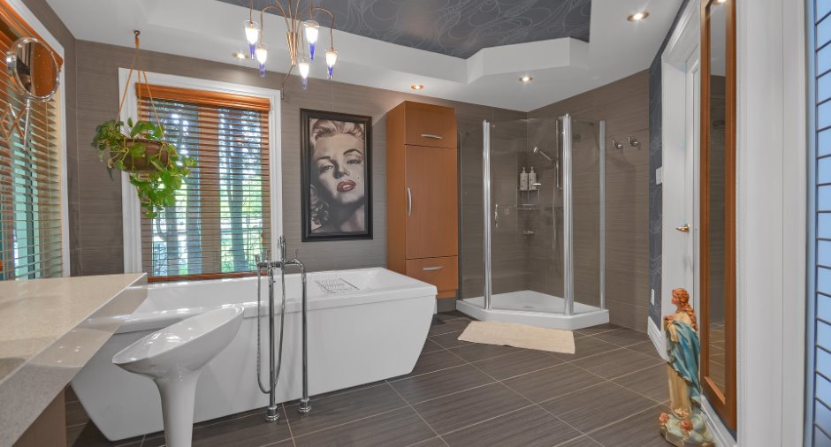 Salle de bains attenante à la CCP