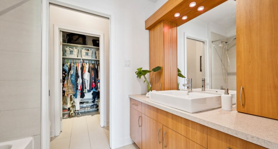 Salle de bains attenante à la CCP