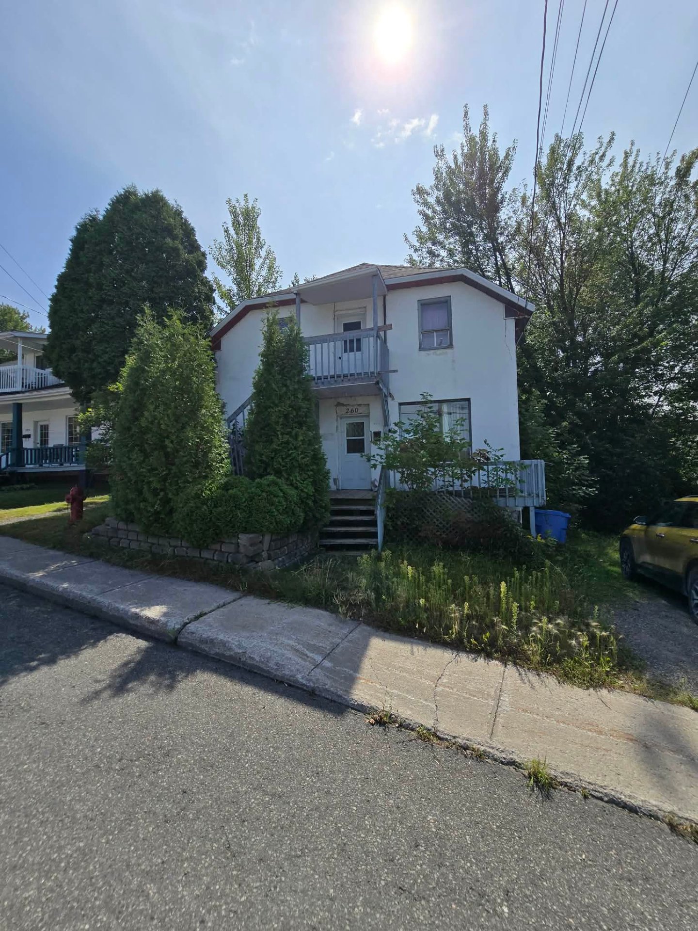260-262 Rue Sacré-Coeur O. — photo 1