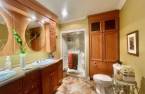 Ensuite bathroom