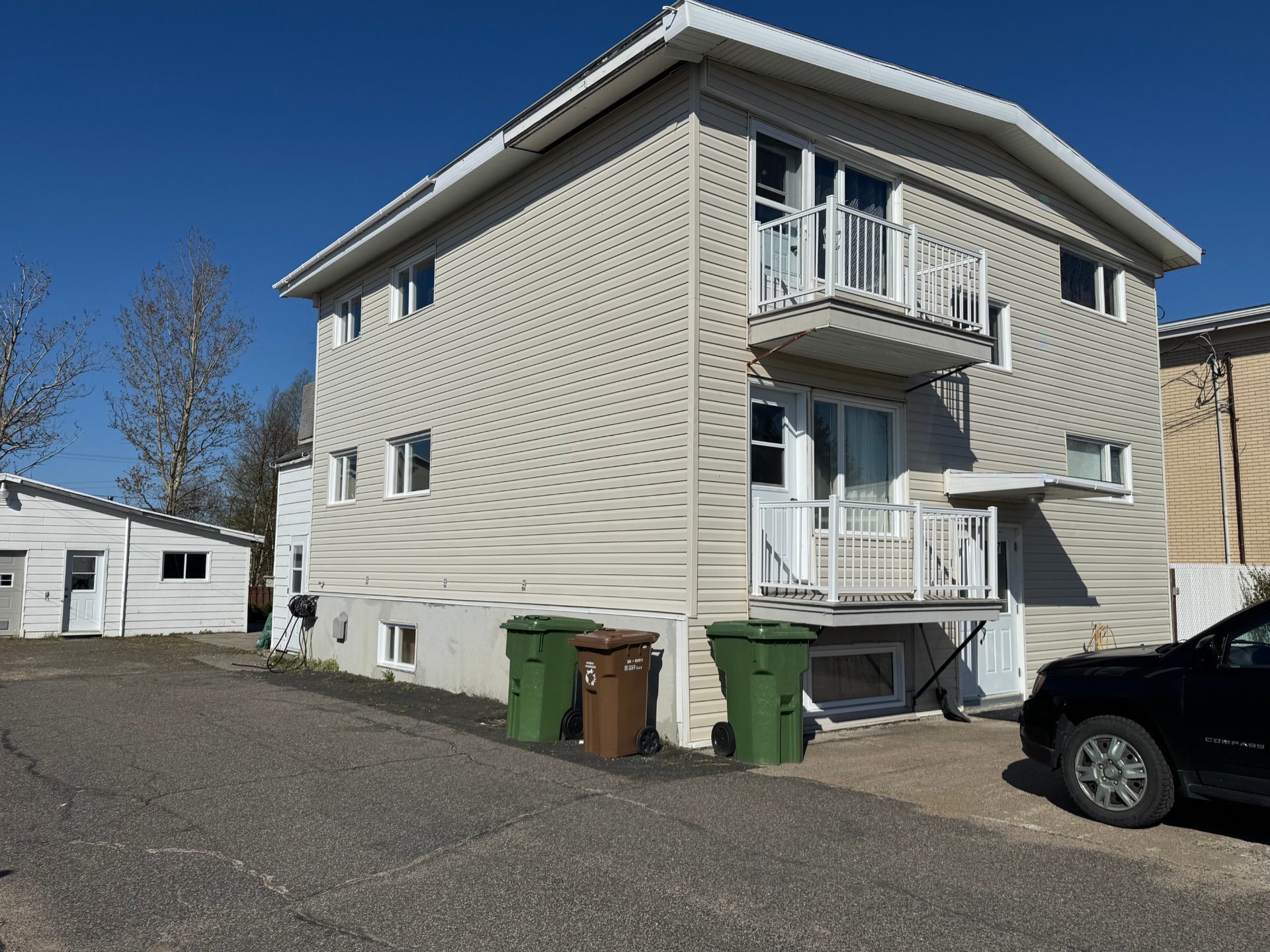 777 Av. Cartier — photo 1