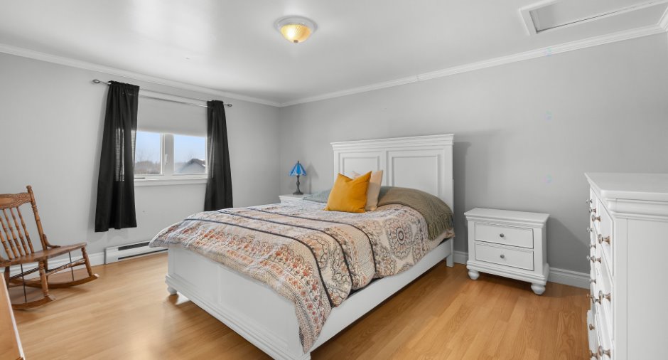 Primary bedroom