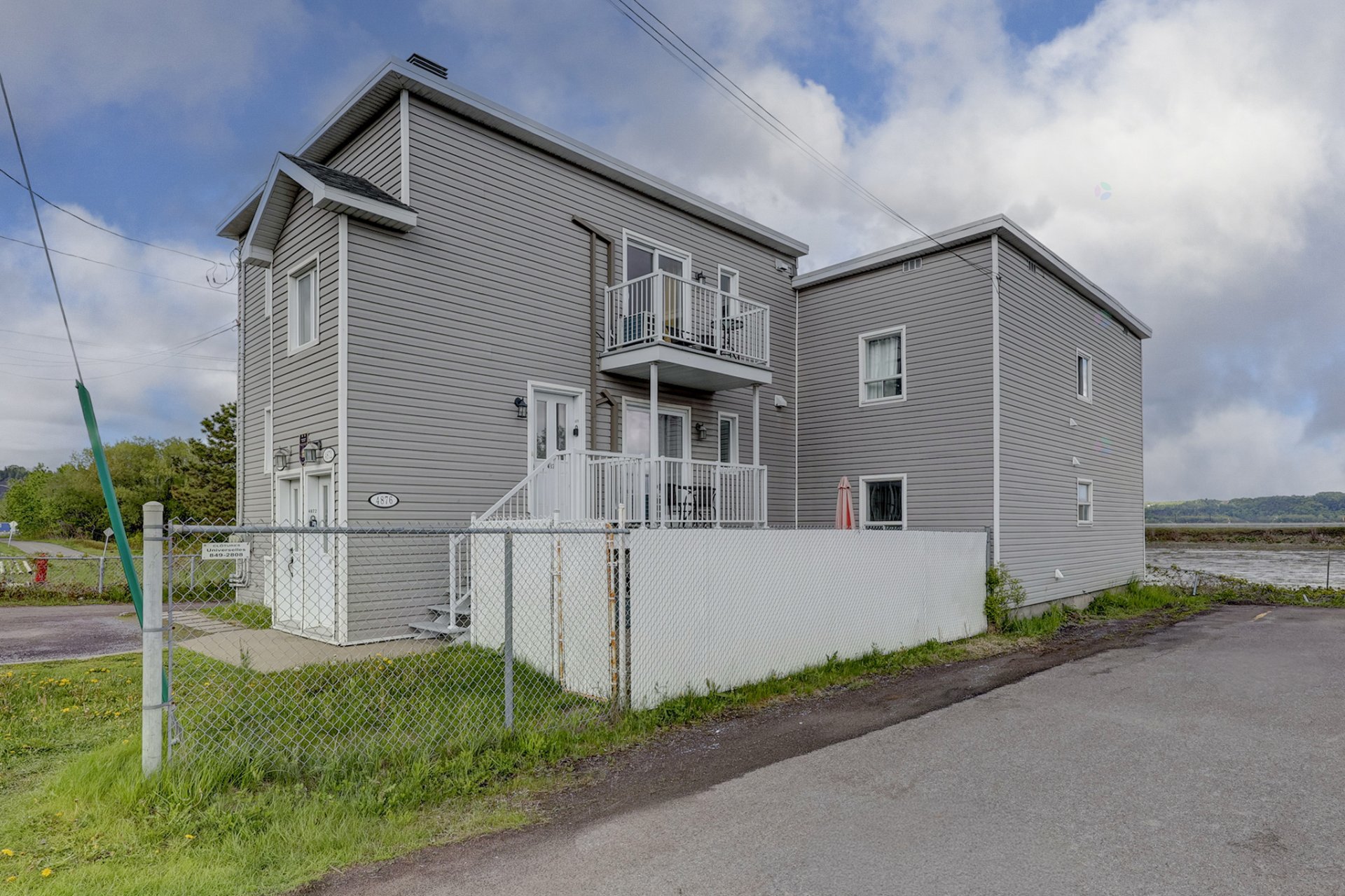 4868-4876 Boul. Ste-Anne — photo 2