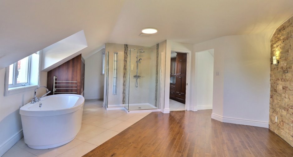 Ensuite bathroom