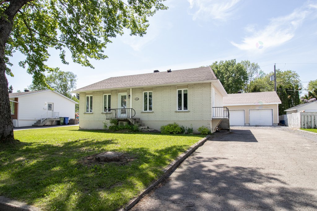 2504 Rue Fréchette — photo 1