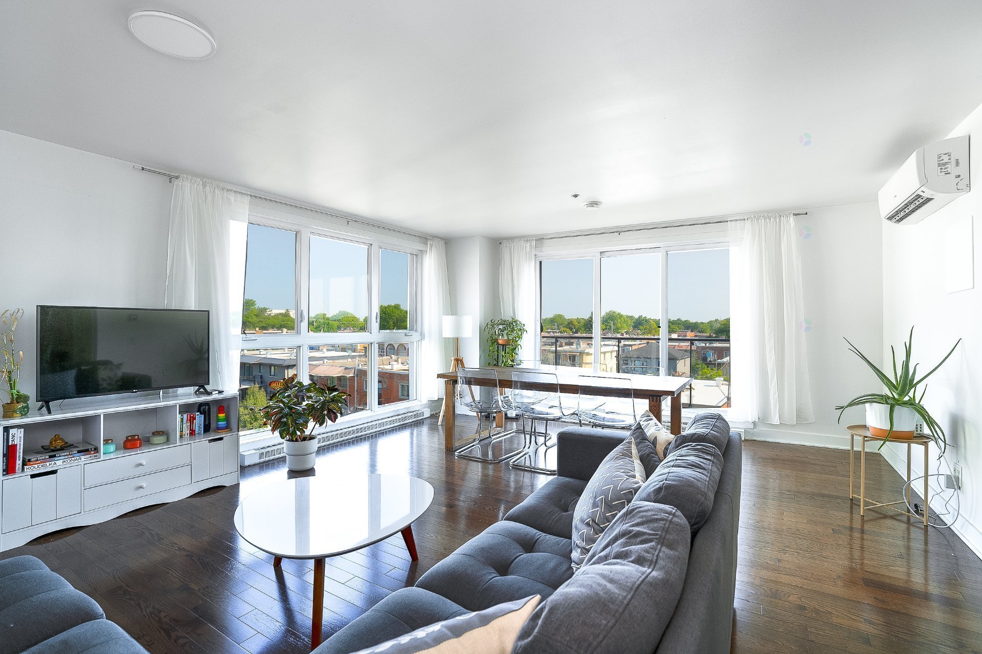 9615 Av. Papineau (#420) — photo 1
