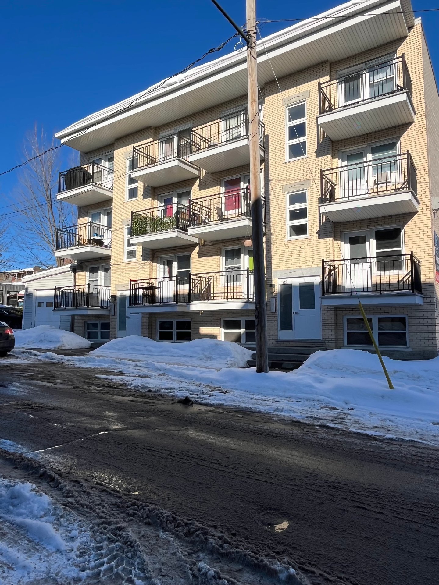 1720-1722 Av. Jeanne-Mance — photo 1