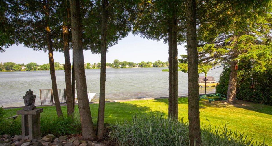 Vue sur l'eau