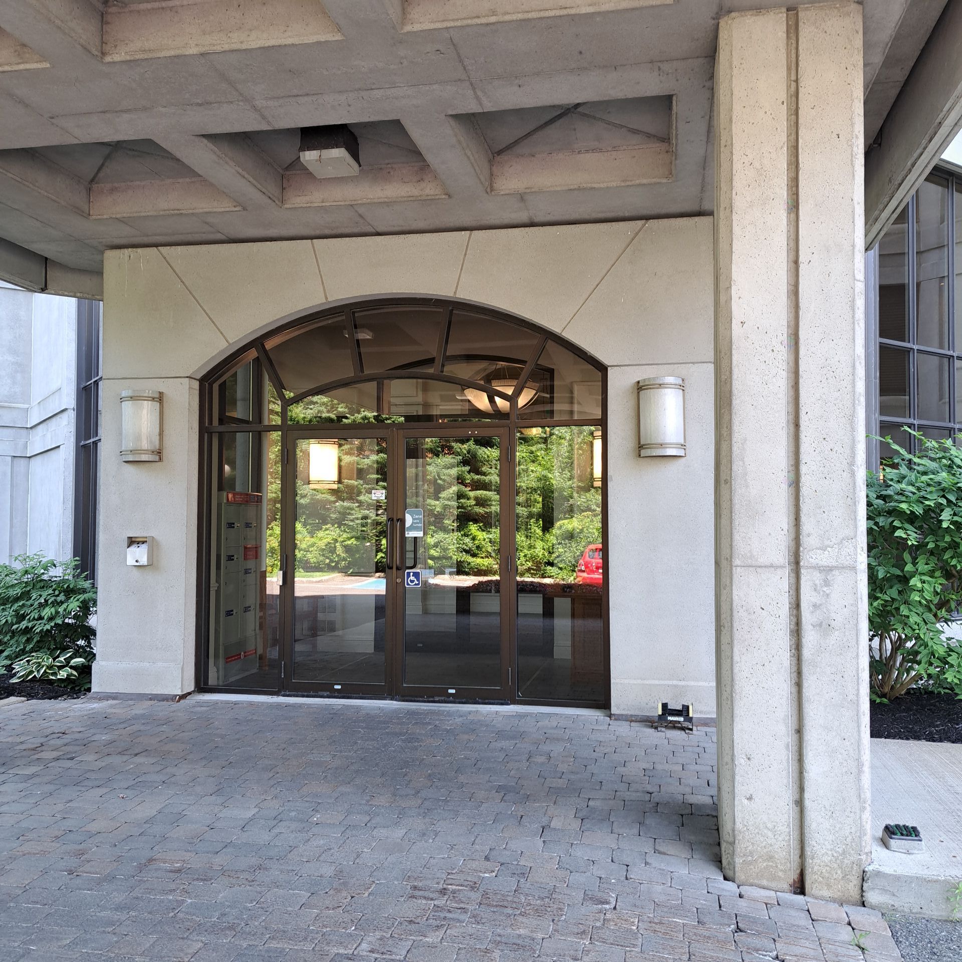 14 Rue des Jardins-Mérici (#104) — photo 2