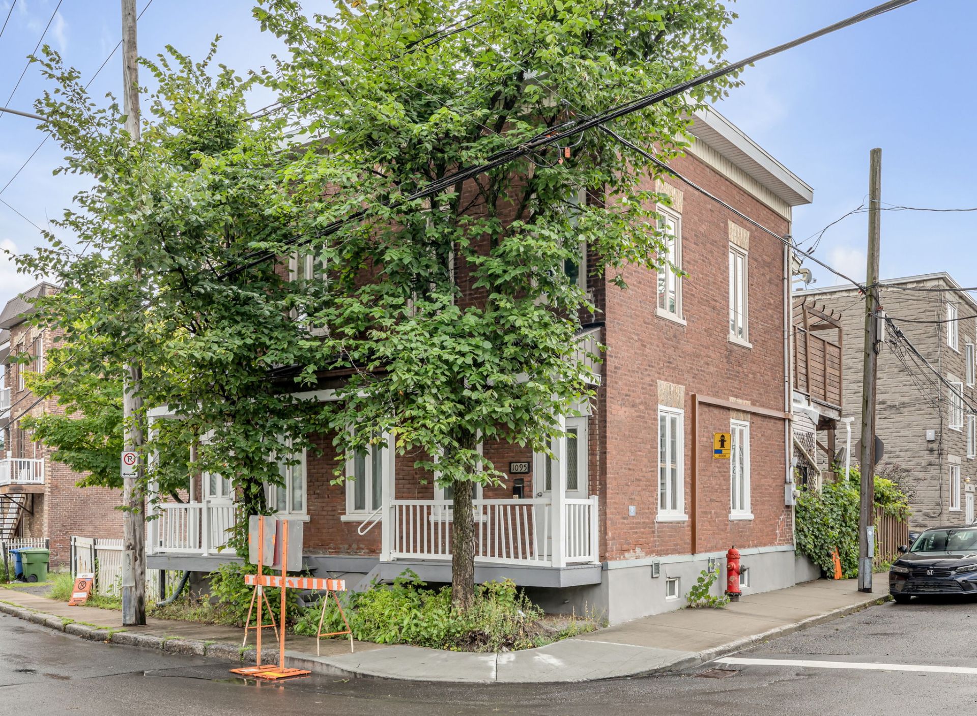 1085-1095 Rue St-Vallier O. — photo 1