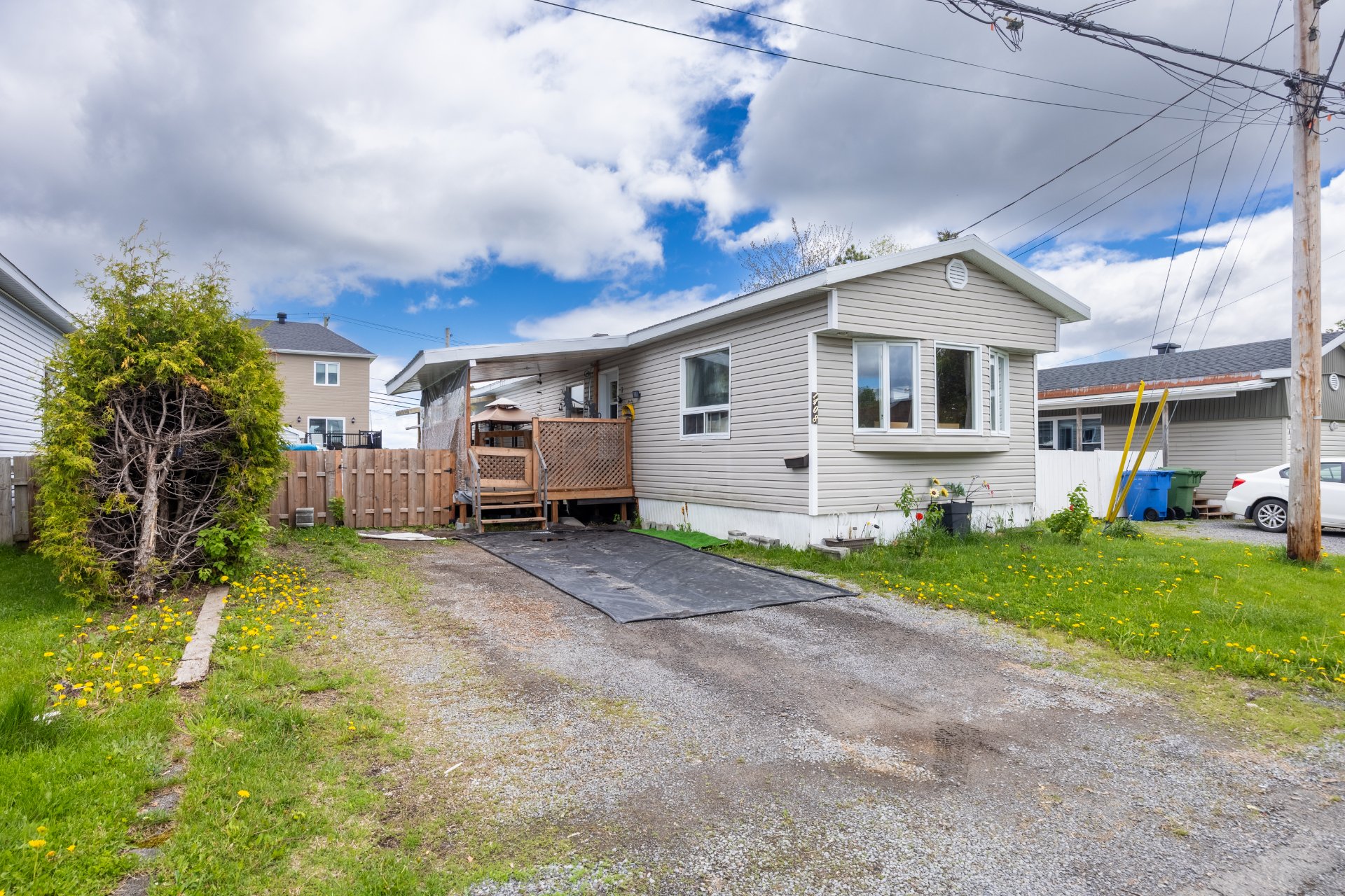 1408 Rue Cantin — photo 2