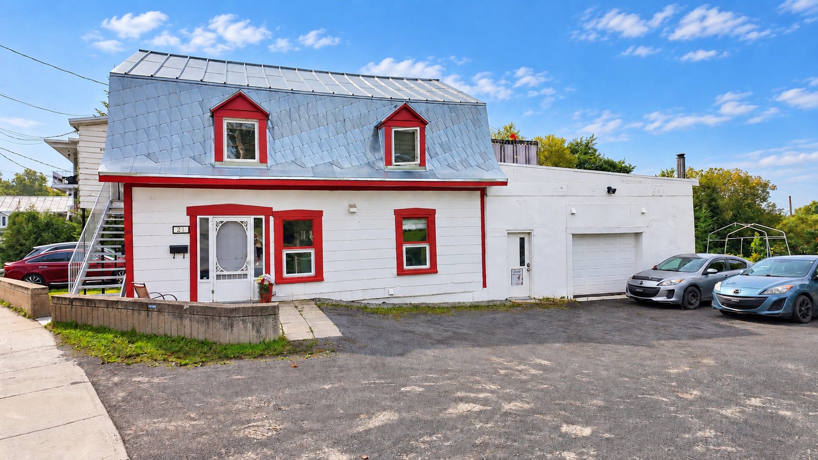 21 Rue St-Jules — photo 1