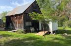 Barn