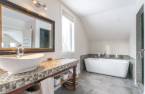 Salle de bains attenante à la CCP
