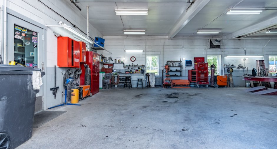 Garage
