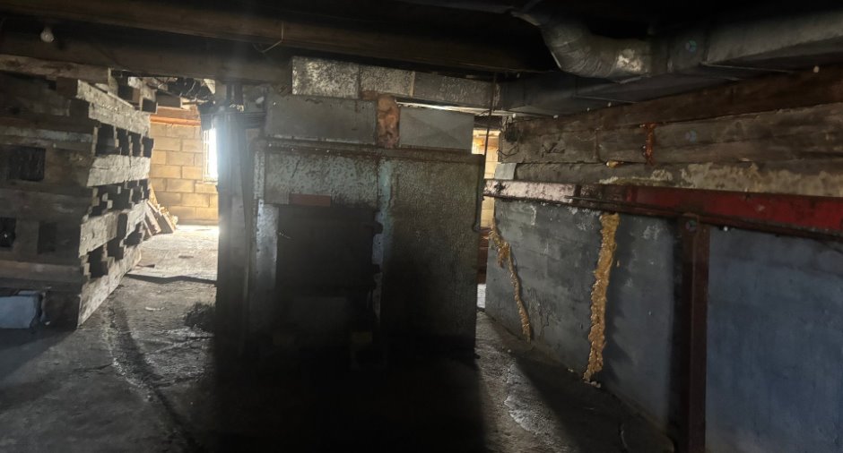 Cave/ chambre froide