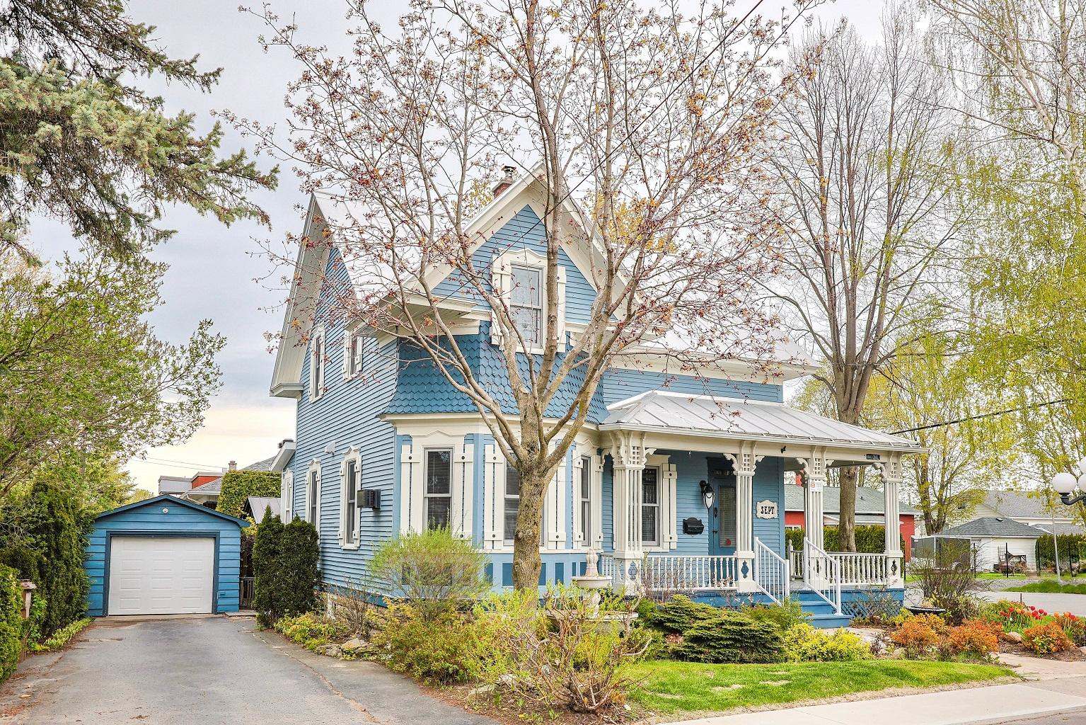 One-and-a-half-storey house for sale, Victoriaville