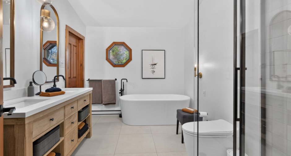 Salle de bains attenante à la CCP
