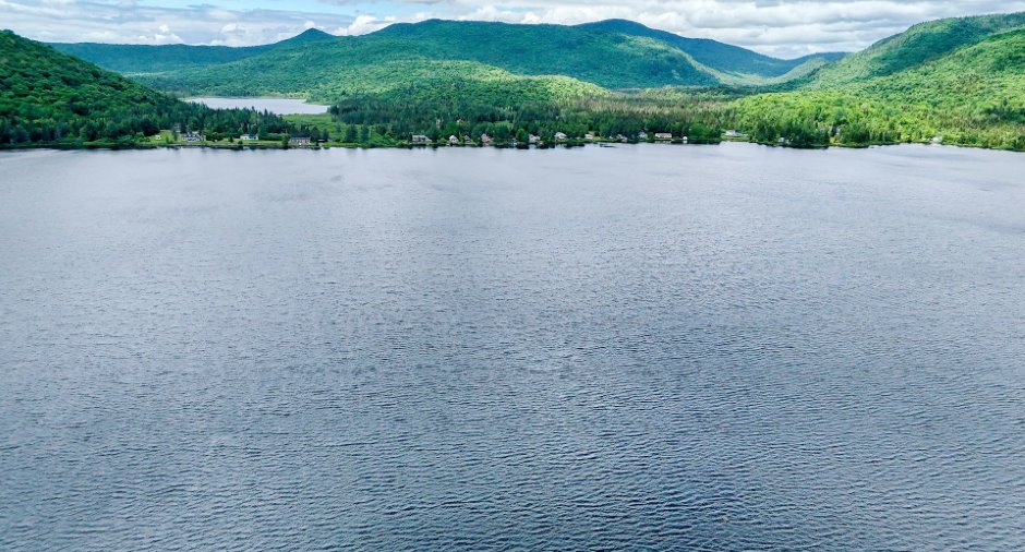Accès au plan d'eau