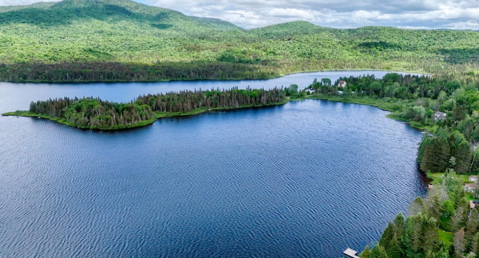 Accès au plan d'eau