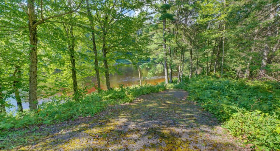 Access to a body of water