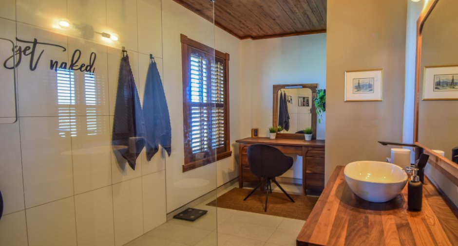 Salle de bains attenante à la CCP