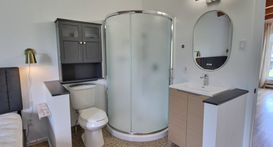 Ensuite bathroom