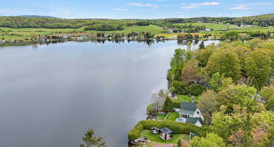 Vue sur l'eau