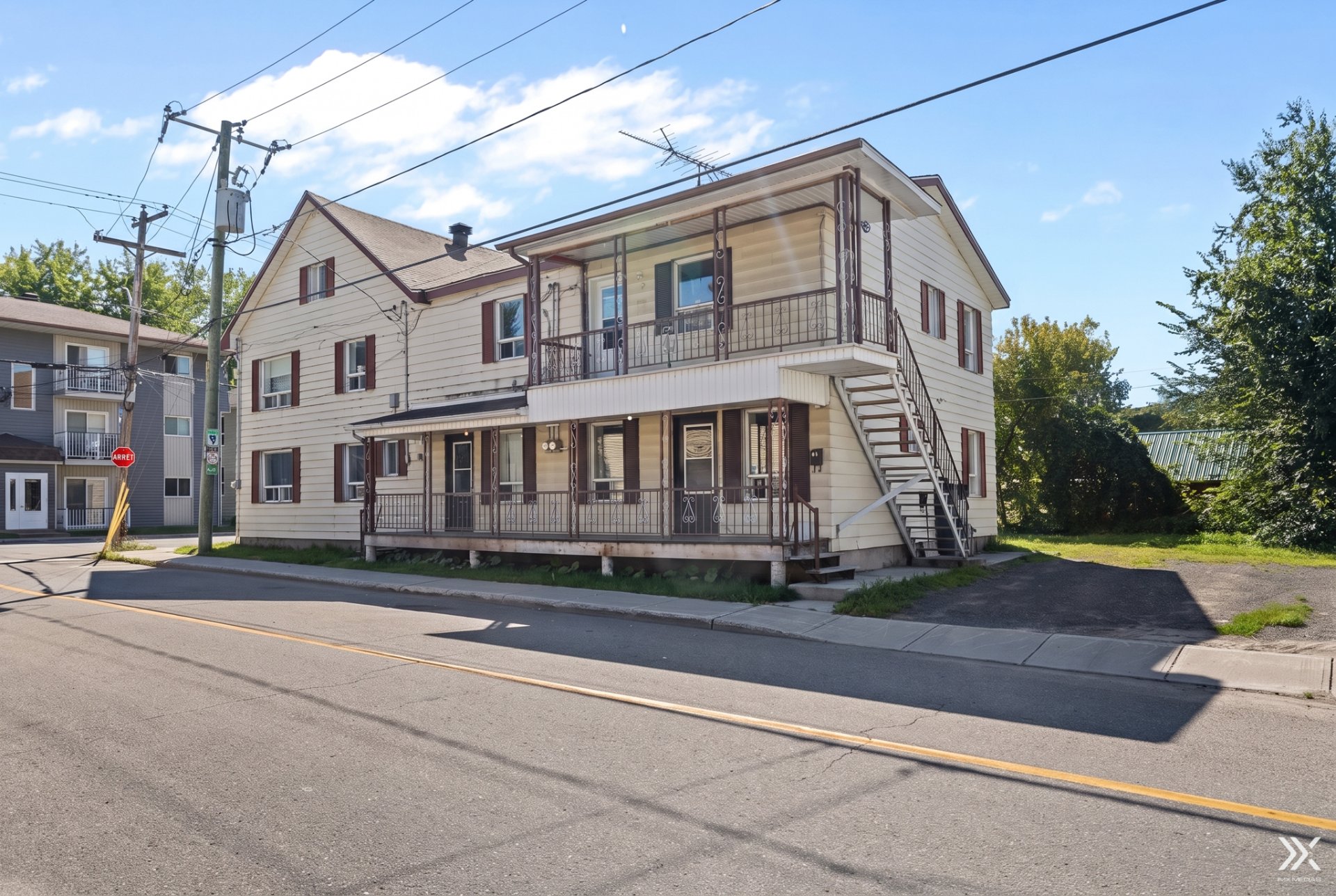 51-53 Rue Notre-Dame S. — photo 2