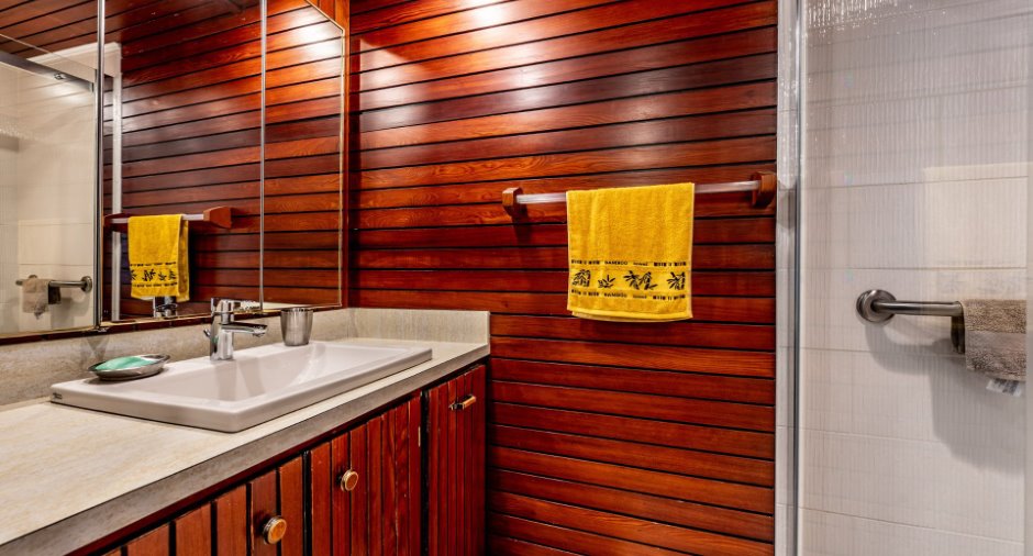 Salle de bains attenante à la CCP