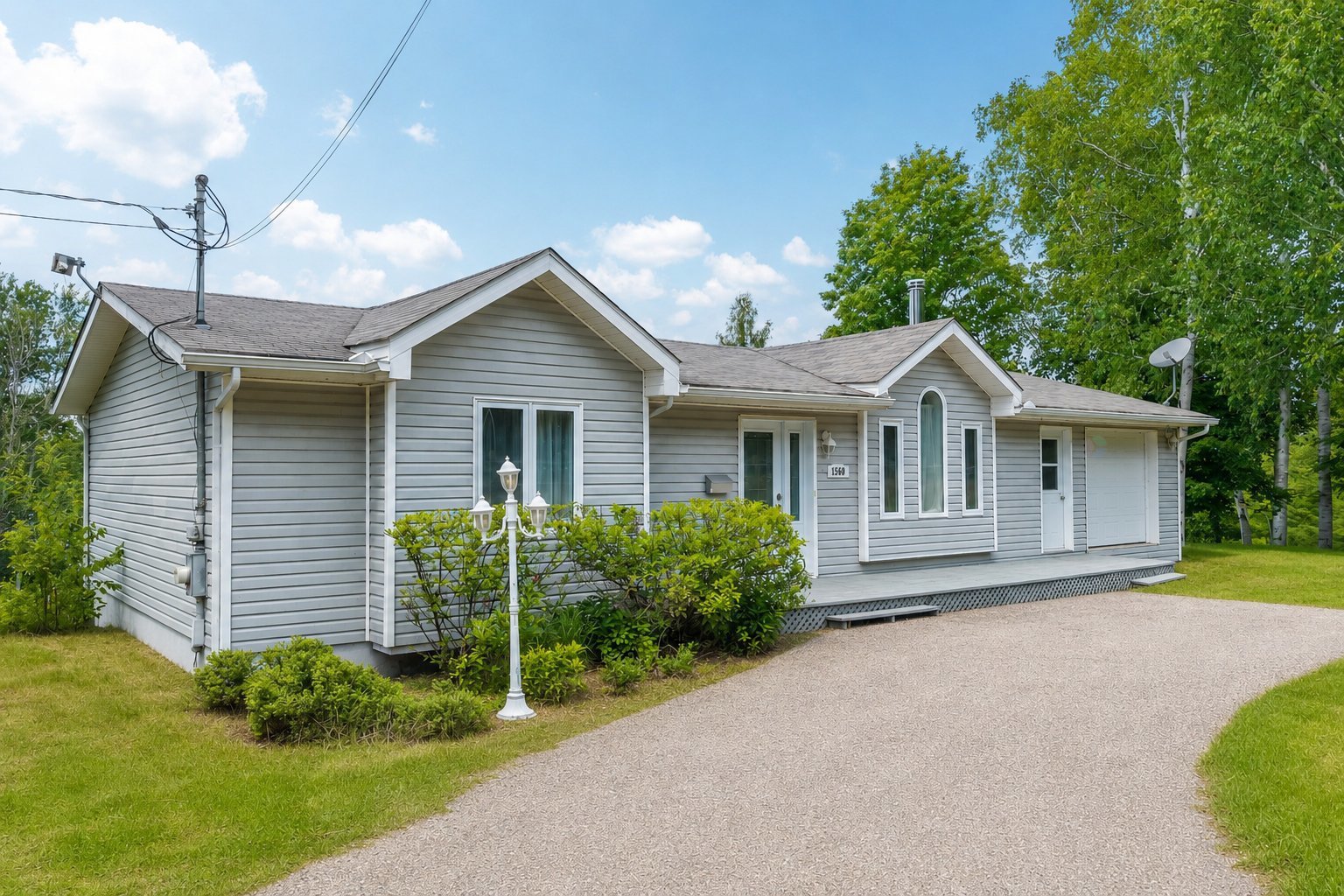 1560 Ch. du Tour-du-Lac — photo 1