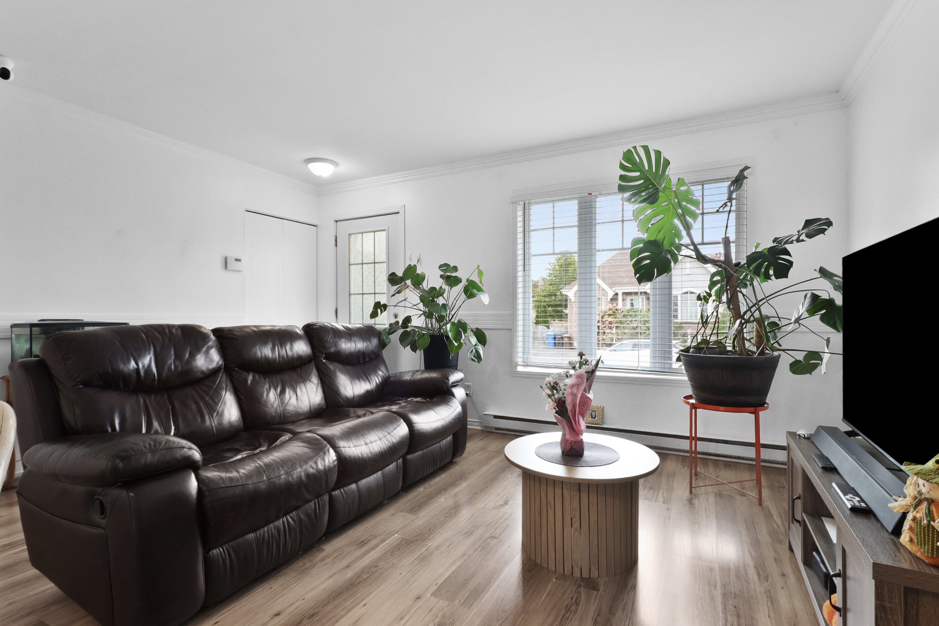 1-1A Rue Jauran — photo 2