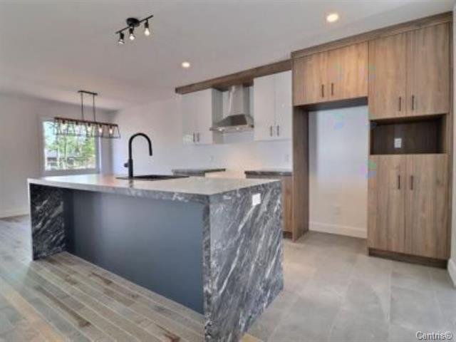 303 Rue Caron — photo 3