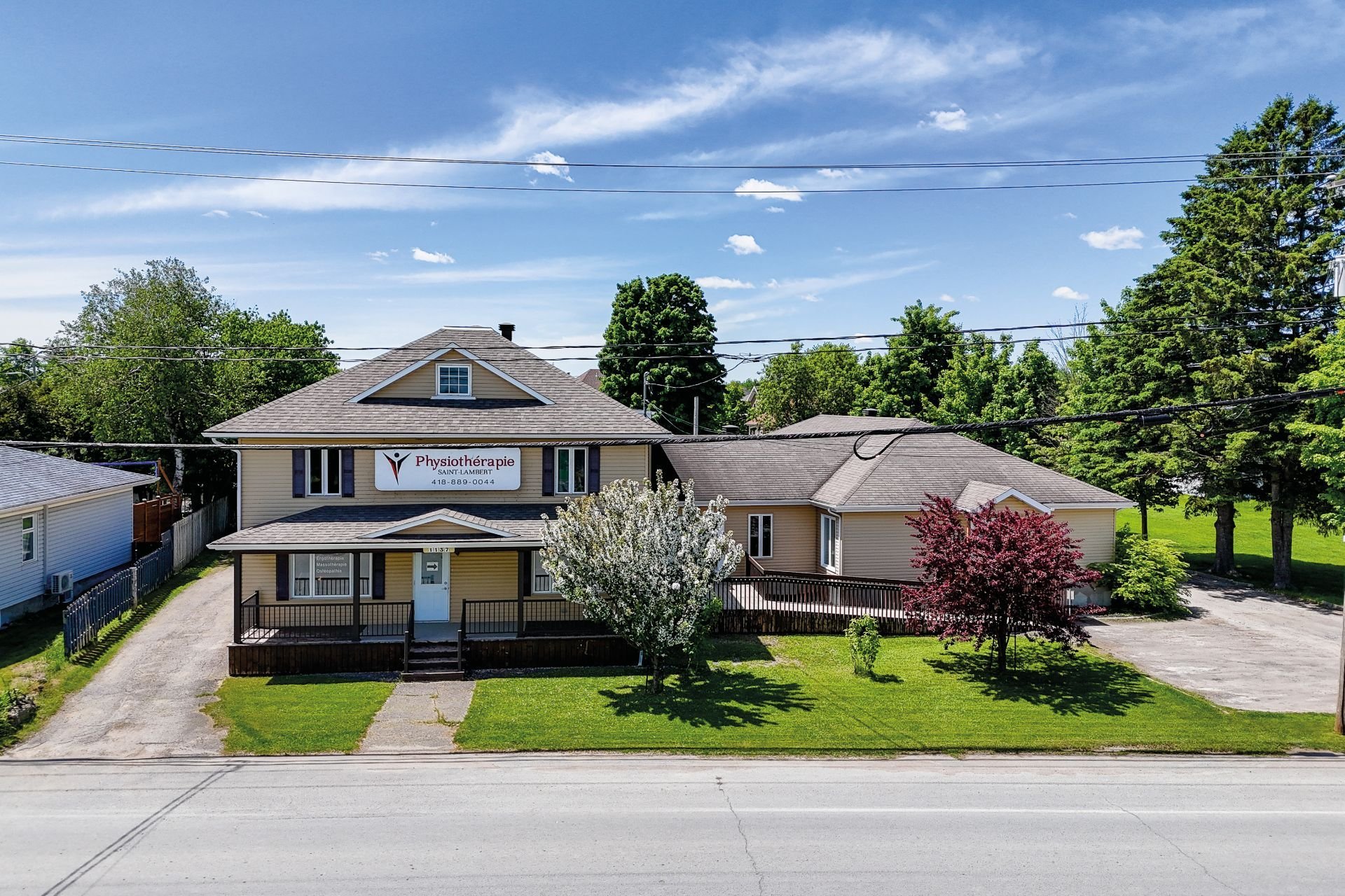 Bâtisse commerciale/Bureau à vendre, Saint-Lambert-de-Lauzon