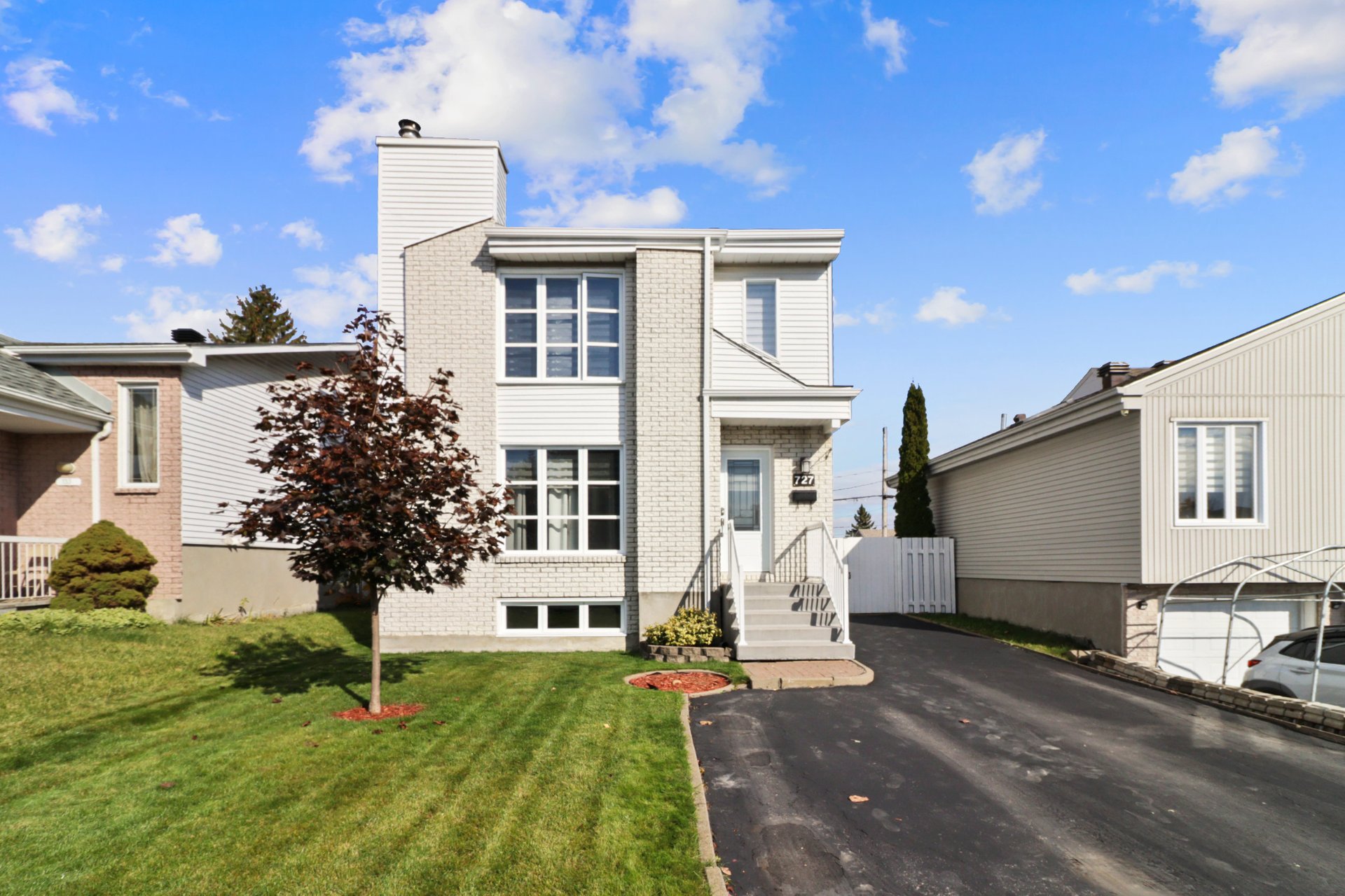 727 Rue de la Joie — photo 1