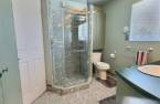 Salle de bains attenante à la CCP