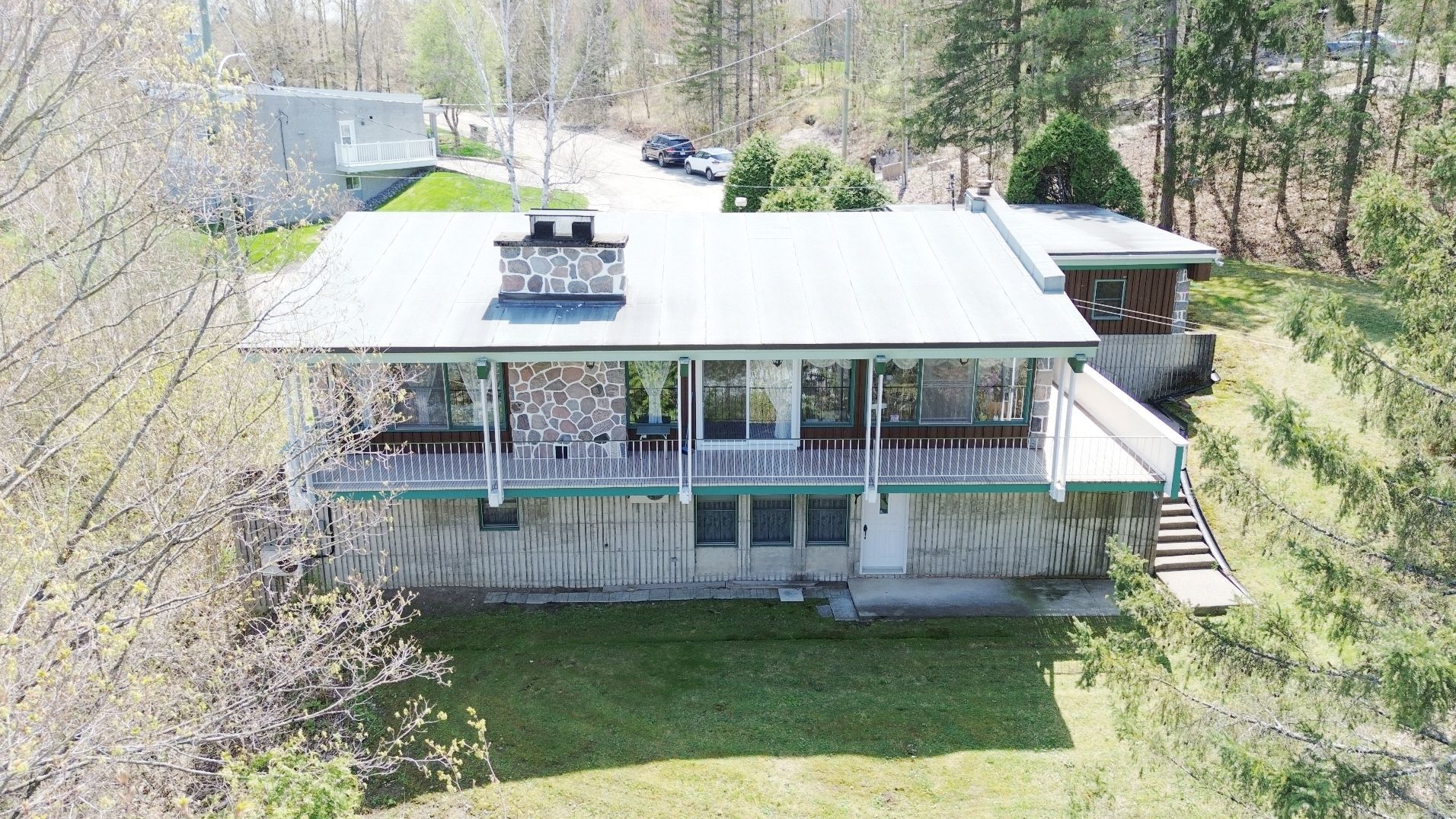255 Rue Laurenza-Blouin — photo 1