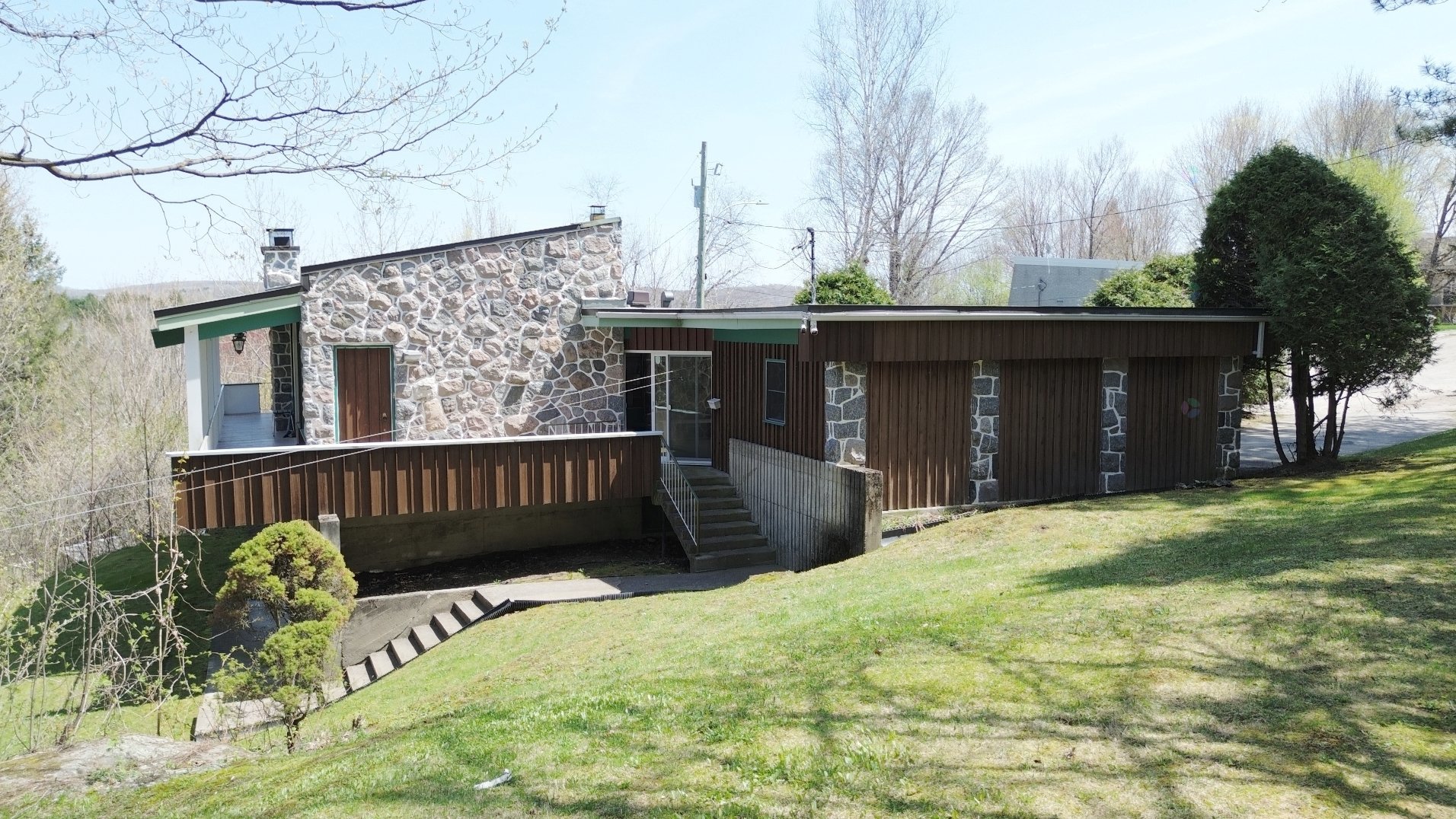255 Rue Laurenza-Blouin — photo 2