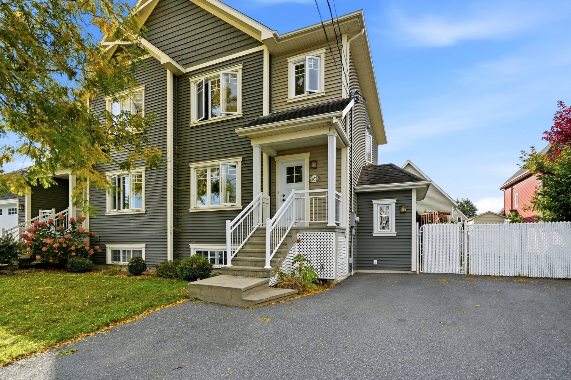 1167 Av. Paquette — photo 1